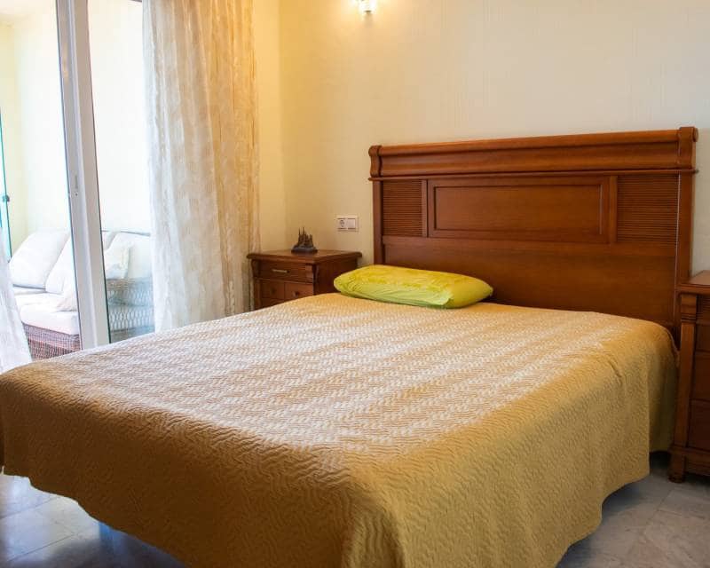 3 makuuhuone Huoneisto myytävänä paikassa Torrevieja mukana uima-altaan - 363 900 € (Ref: 9324480)