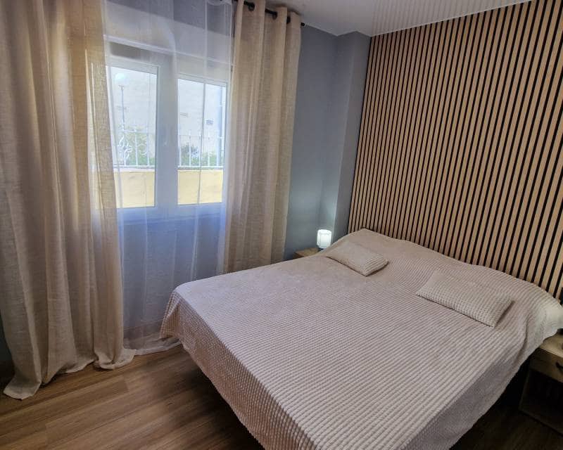 3 chambre Maison de Ville à vendre à Orihuela Costa avec piscine garage - 191 000 € (Ref: 9325698)