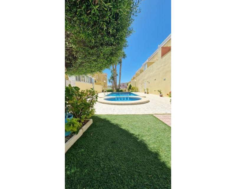 3 chambre Maison de Ville à vendre à Orihuela Costa avec piscine garage - 191 000 € (Ref: 9325698)