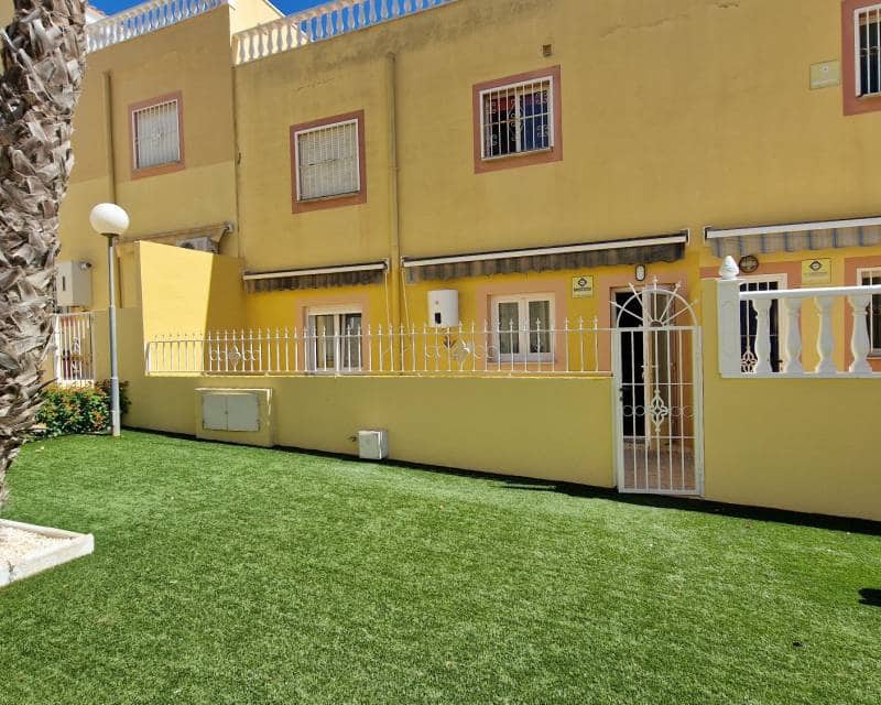 3 chambre Maison de Ville à vendre à Orihuela Costa avec piscine garage - 191 000 € (Ref: 9325698)