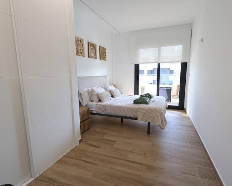 2 bedroom Apartment for sale in Villamartin with pool garage - € 270,000 (Ref: 9329888)