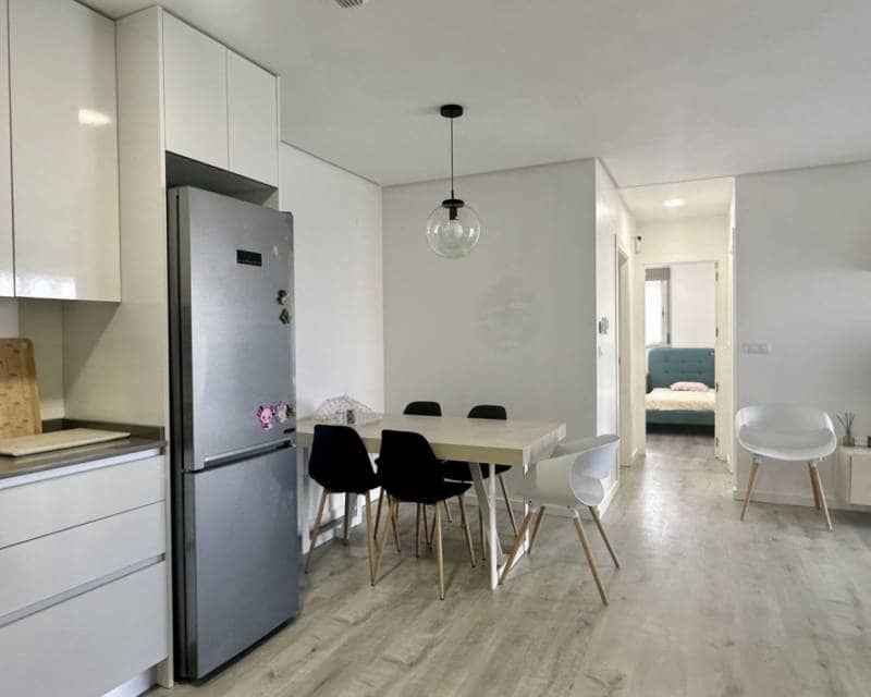 3 soveværelse Lejlighed til salg i Villamartin med swimmingpool garage - € 320.000 (Ref: 9331124)