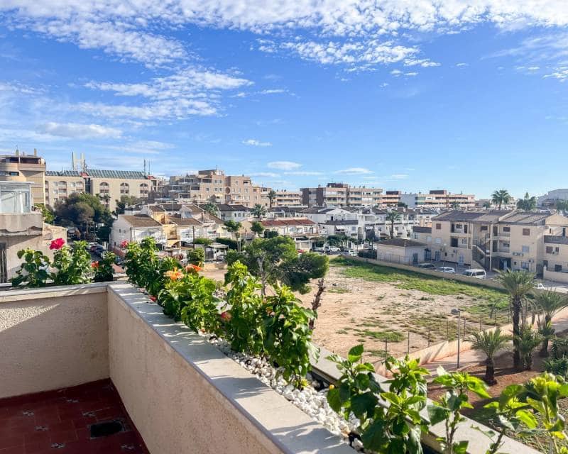 2 bedroom Penthouse for sale in Orihuela Costa - € 247,000 (Ref: 9332683)