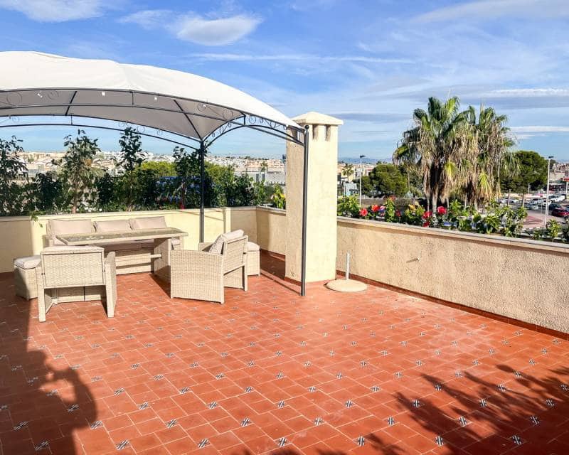 2 bedroom Penthouse for sale in Orihuela Costa - € 247,000 (Ref: 9332683)