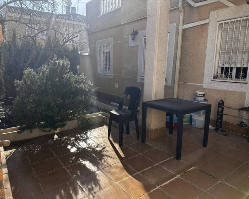 3 Zimmer Doppelhaus zu verkaufen in Torrevieja mit Pool - 215.000 € (Ref: 9338785)