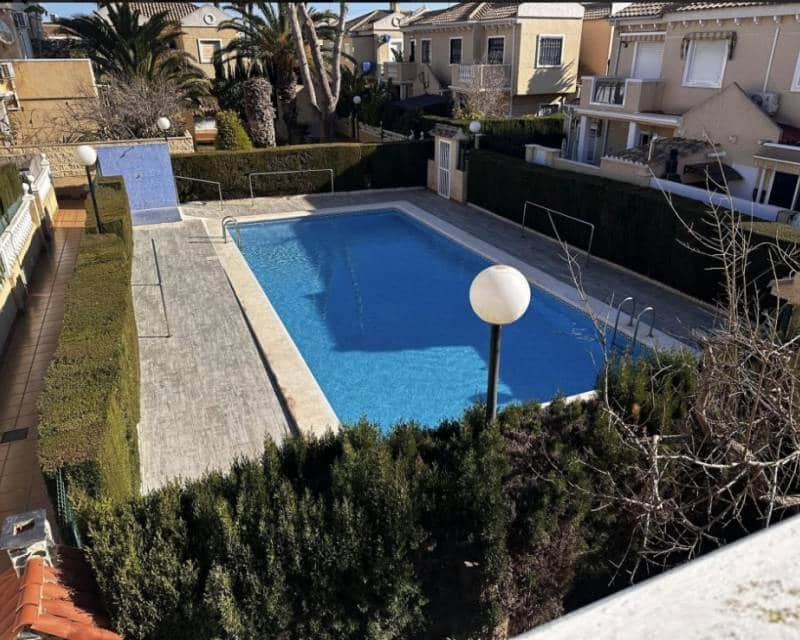 3 Zimmer Doppelhaus zu verkaufen in Torrevieja mit Pool - 215.000 € (Ref: 9338785)