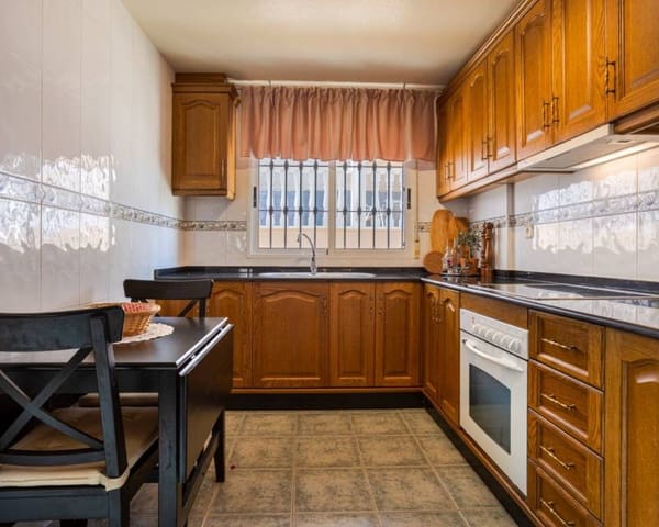 Adosado de 2 habitaciones en El Moncayo - El Pòrtic, Guardamar del Segura en venta con piscina garaje - 299.900 € (Ref: 9340140)