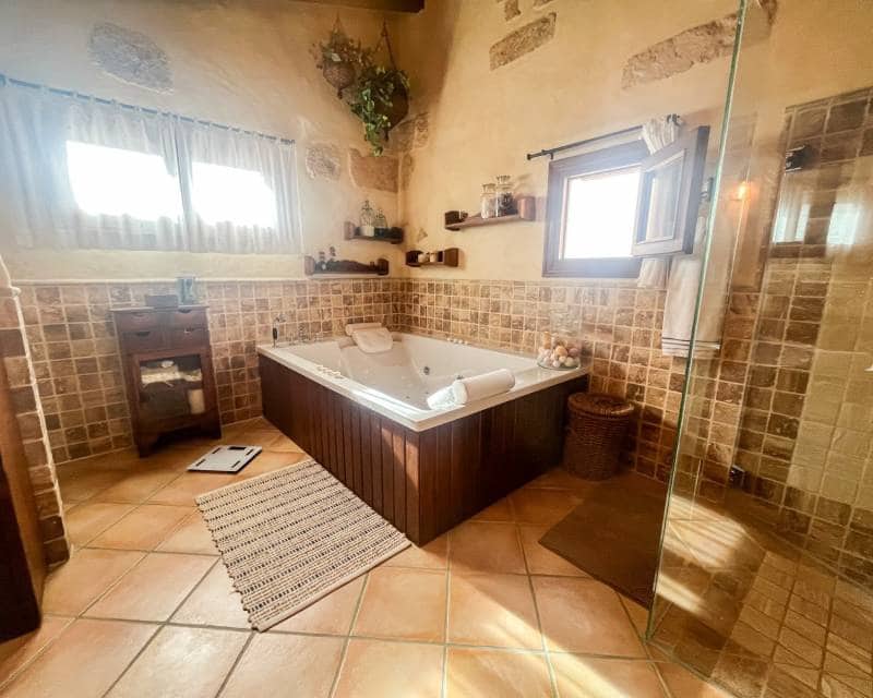 7 makuuhuone Paritalo myytävänä paikassa Javea / Xabia mukana uima-altaan - 1 995 000 € (Ref: 9343668)