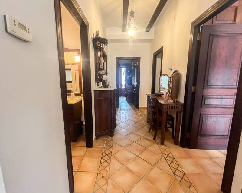 7 makuuhuone Paritalo myytävänä paikassa Javea / Xabia mukana uima-altaan - 1 995 000 € (Ref: 9343668)