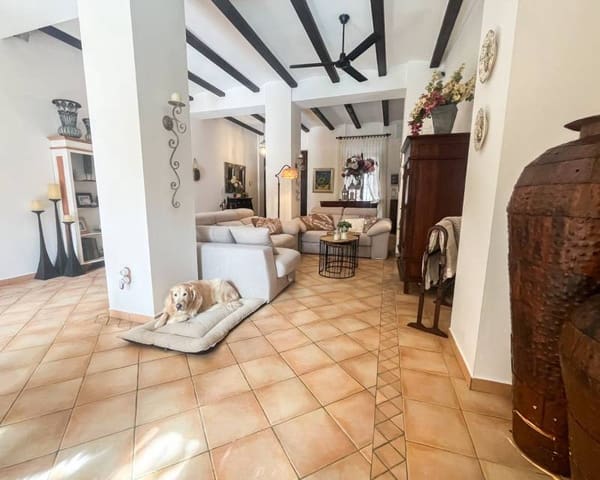 7 slaapkamer Halfvrijstaande villa te koop in Centro ciudad, Javea / Xàbia met zwembad - € 1.995.000 (Ref: 9343668)
