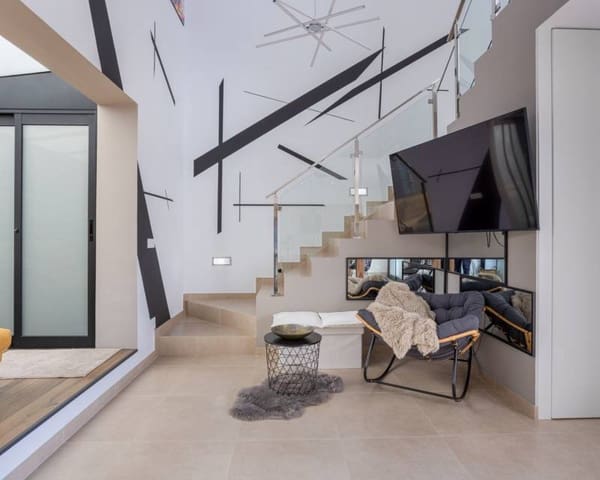 Adosado de 3 habitaciones en Benijófar en venta con piscina - 459.900 € (Ref: 9343875)