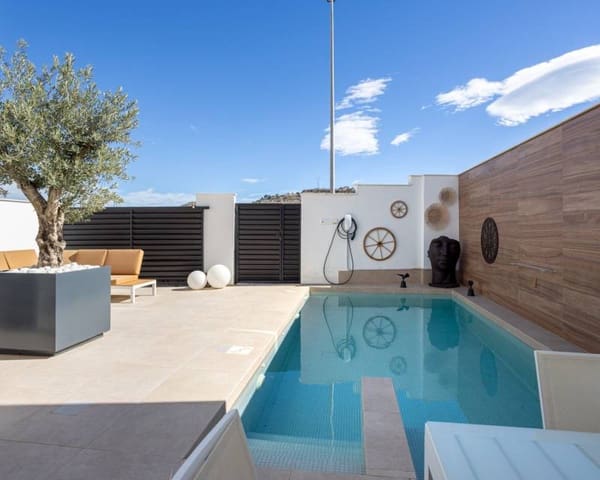 Adosado de 3 habitaciones en Benijófar en venta con piscina - 459.900 € (Ref: 9343875)