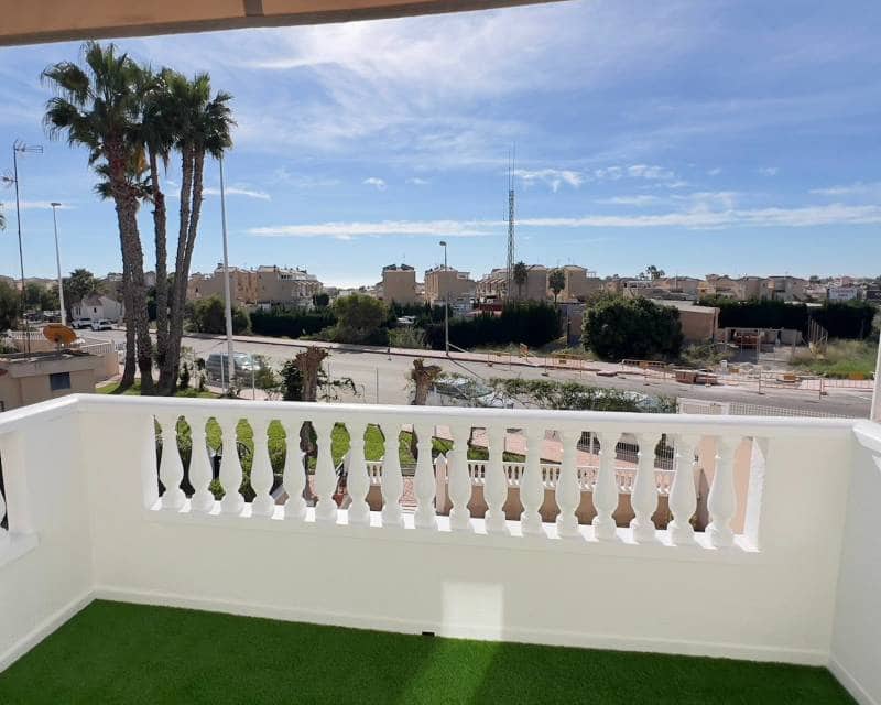 1 bedroom Townhouse for sale in Orihuela Costa with pool - € 170,000 (Ref: 9345202)
