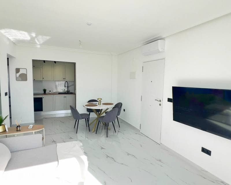 1 bedroom Townhouse for sale in Orihuela Costa with pool - € 170,000 (Ref: 9345202)