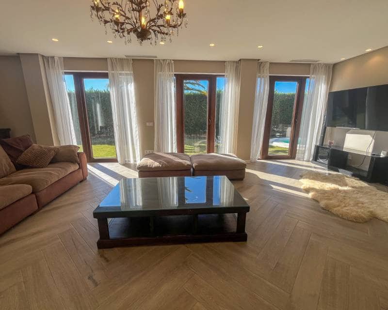 4 chambre Villa/Maison à vendre à Finestrat avec piscine garage - 1 050 000 € (Ref: 9345203)