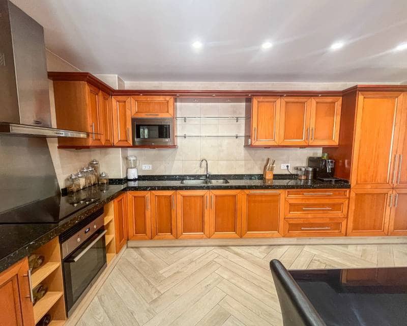 4 chambre Villa/Maison à vendre à Finestrat avec piscine garage - 1 050 000 € (Ref: 9345203)