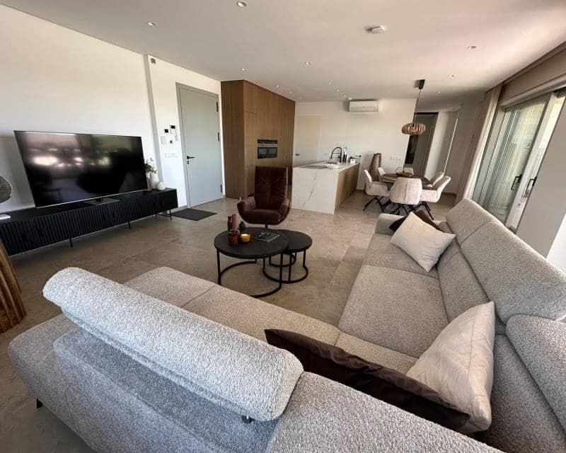 4 slaapkamer Villa te koop in Benijofar met zwembad garage - € 1.495.000 (Ref: 9345301)