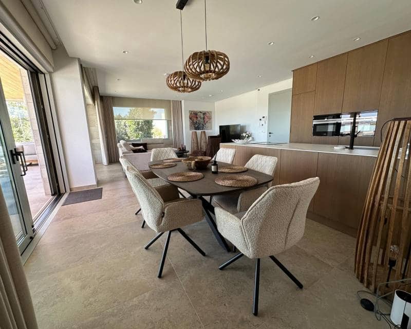 4 slaapkamer Villa te koop in Benijofar met zwembad garage - € 1.495.000 (Ref: 9345301)