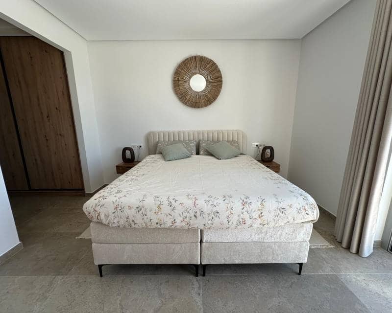 4 slaapkamer Villa te koop in Benijofar met zwembad garage - € 1.495.000 (Ref: 9345301)