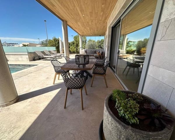 4 slaapkamer Villa te koop in Benijófar met zwembad garage - € 1.495.000 (Ref: 9345301)