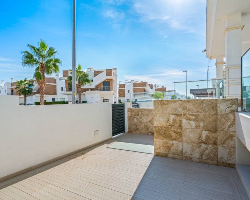 3 chambre Villa/Maison Mitoyenne à vendre à Ciudad Quesada avec piscine - 325 000 € (Ref: 9345762)