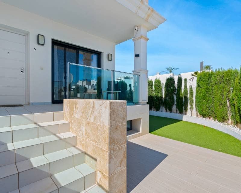 3 chambre Villa/Maison Mitoyenne à vendre à Ciudad Quesada avec piscine - 325 000 € (Ref: 9345762)