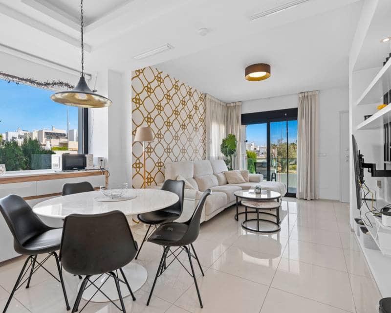 3 chambre Villa/Maison Mitoyenne à vendre à Ciudad Quesada avec piscine - 325 000 € (Ref: 9345762)