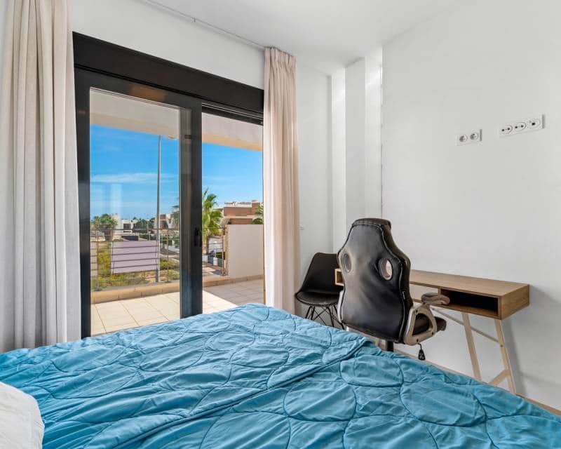 3 chambre Villa/Maison Mitoyenne à vendre à Ciudad Quesada avec piscine - 325 000 € (Ref: 9345762)