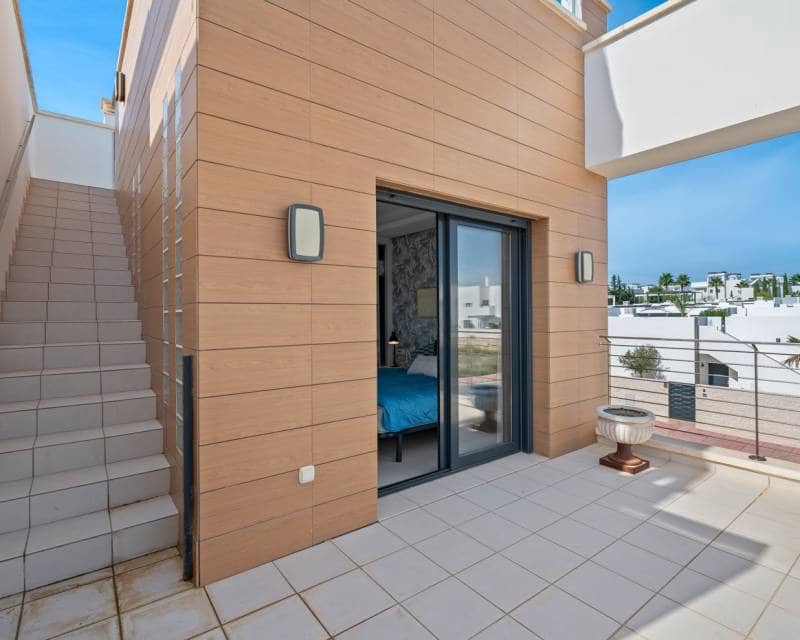 3 chambre Villa/Maison Mitoyenne à vendre à Ciudad Quesada avec piscine - 325 000 € (Ref: 9345762)