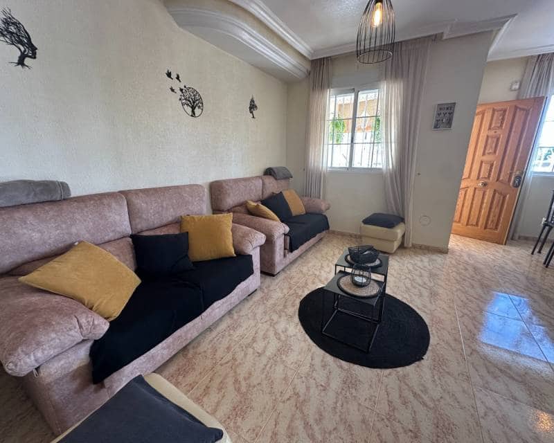 3 chambre Villa/Maison Semi-Mitoyenne à vendre à Villamartin avec piscine garage - 259 000 € (Ref: 9347908)