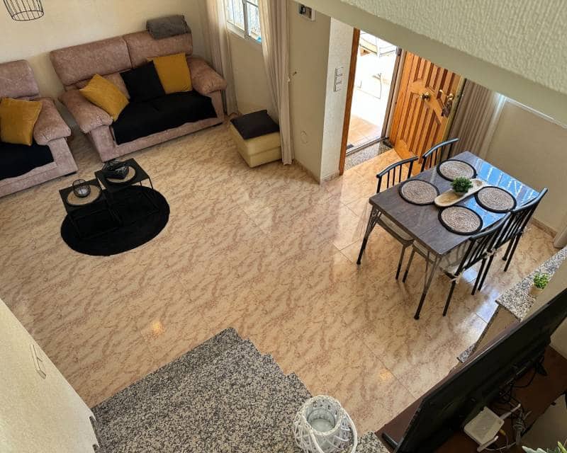 3 chambre Villa/Maison Semi-Mitoyenne à vendre à Villamartin avec piscine garage - 259 000 € (Ref: 9347908)