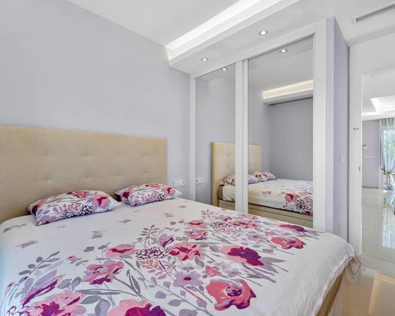 3 soverom Rekkehus til salgs i Ciudad Quesada med svømmebasseng garasje - € 379 000 (Ref: 9348046)