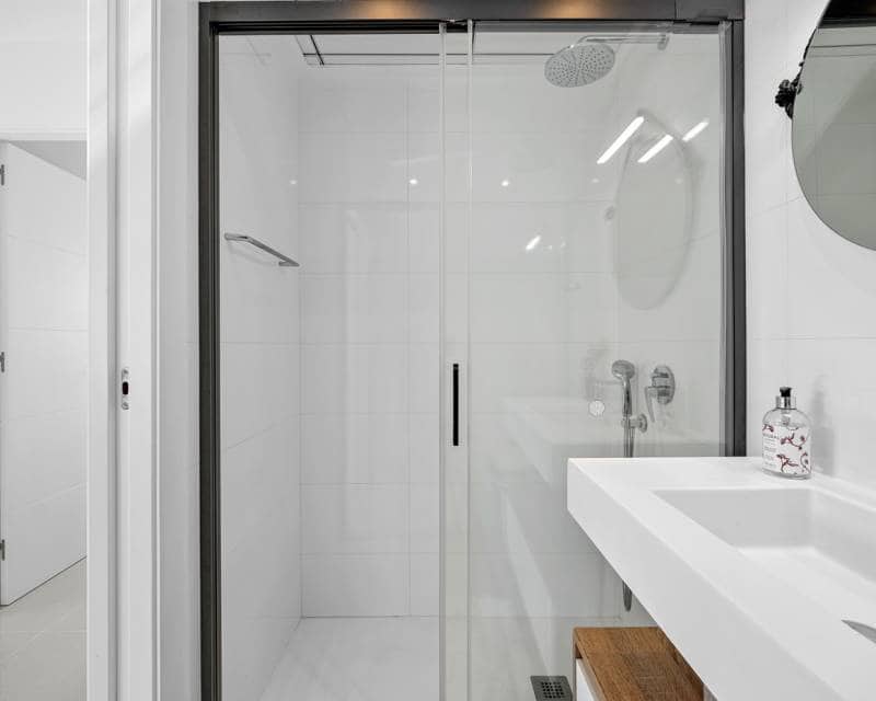 3 soverom Rekkehus til salgs i Ciudad Quesada med svømmebasseng garasje - € 379 000 (Ref: 9348046)