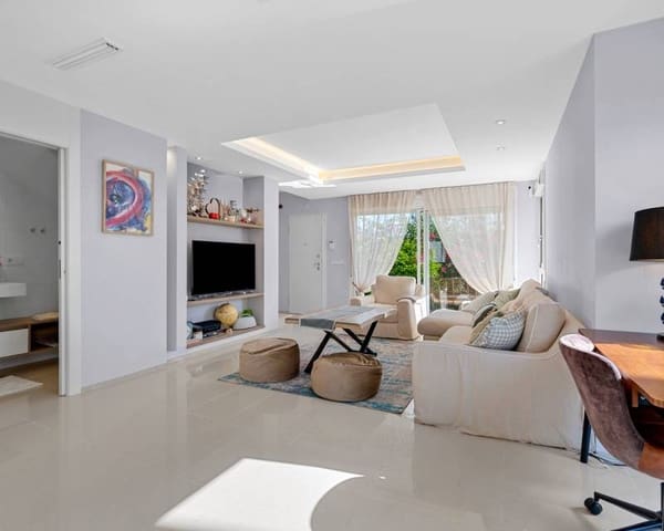 3 makuuhuone Rivitalo myytävänä paikassa Ciudad Quesada, Rojales mukana uima-altaan 
autotalli - 379 000 € (Ref: 9348046)