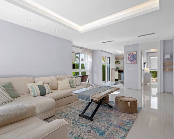 3 makuuhuone Rivitalo myytävänä paikassa Ciudad Quesada, Rojales mukana uima-altaan 
autotalli - 379 000 € (Ref: 9348046)