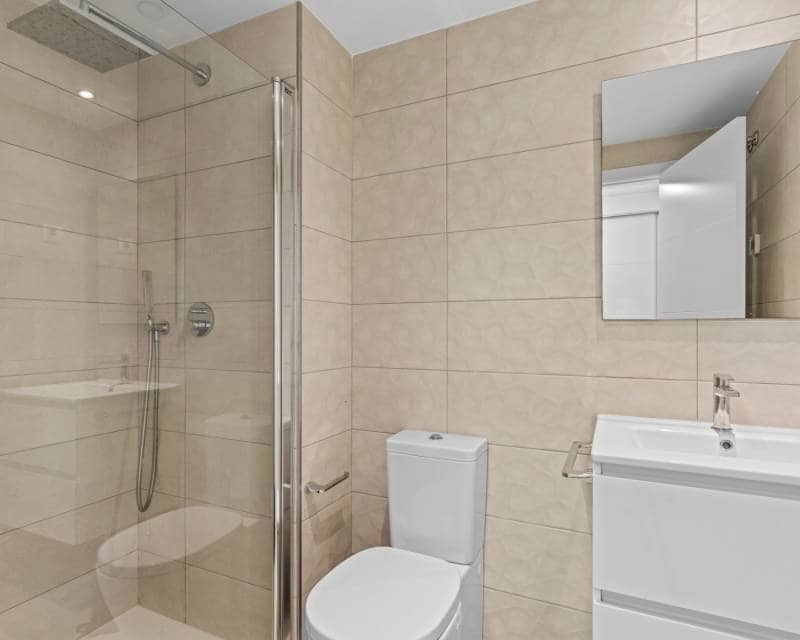 2 slaapkamer Appartement te koop in Orihuela Costa met zwembad garage - € 479.000 (Ref: 9352180)