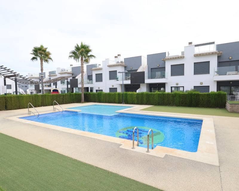 2 slaapkamer Huis te koop in Pilar de la Horadada met zwembad - € 225.000 (Ref: 9354032)