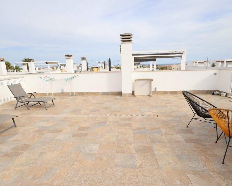 2 slaapkamer Huis te koop in Pilar de la Horadada met zwembad - € 225.000 (Ref: 9354032)