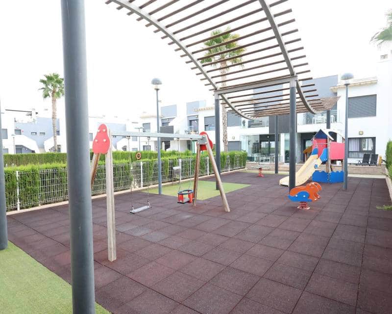 2 slaapkamer Huis te koop in Pilar de la Horadada met zwembad - € 225.000 (Ref: 9354032)