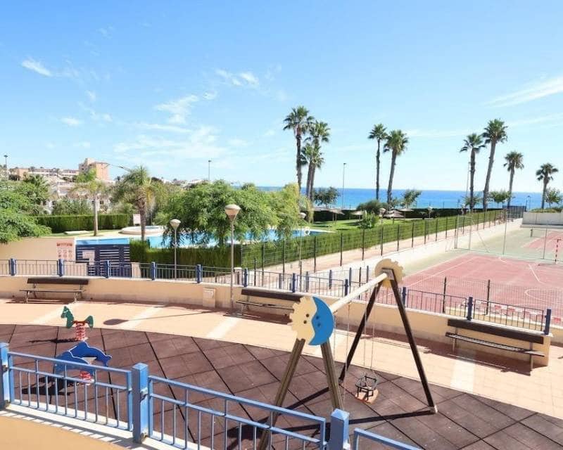 3 makuuhuone Kattohuoneisto myytävänä paikassa Pilar de la Horadada mukana uima-altaan - 560 000 € (Ref: 9354033)