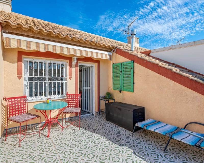 3 slaapkamer Rijtjeshuis te koop in Los Alcazares met garage - € 197.000 (Ref: 9360299)