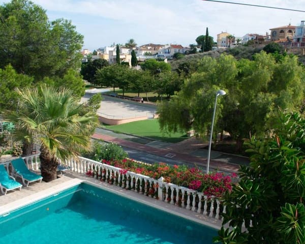 7 soveværelse Villa til salg i Los Balcones - Los Altos, Torrevieja med swimmingpool - € 1.090.000 (Ref: 9363482)