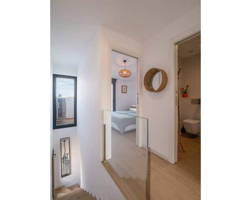 3 chambre Appartement à vendre à Arenal avec piscine garage - 650 000 € (Ref: 9369016)