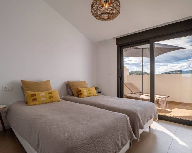 3 chambre Appartement à vendre à Arenal avec piscine garage - 650 000 € (Ref: 9369016)