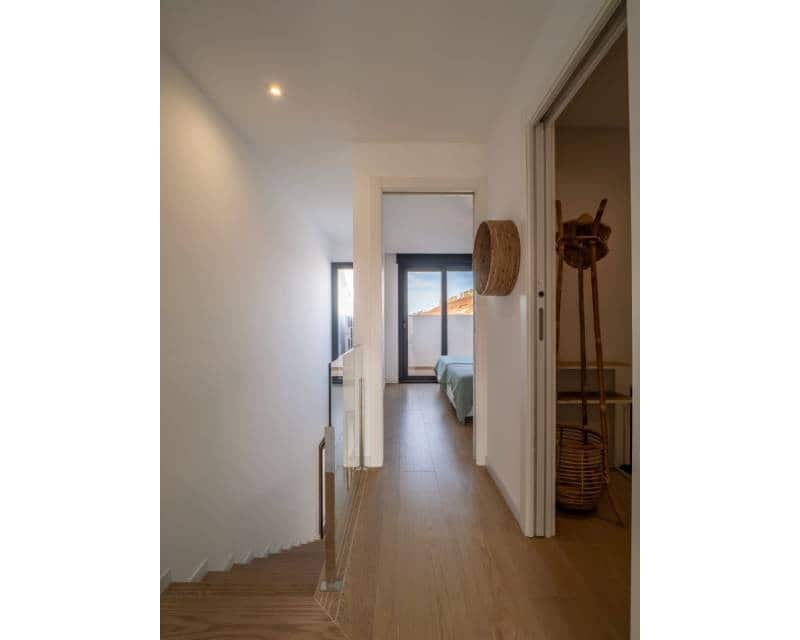 3 chambre Appartement à vendre à Arenal avec piscine garage - 650 000 € (Ref: 9369016)