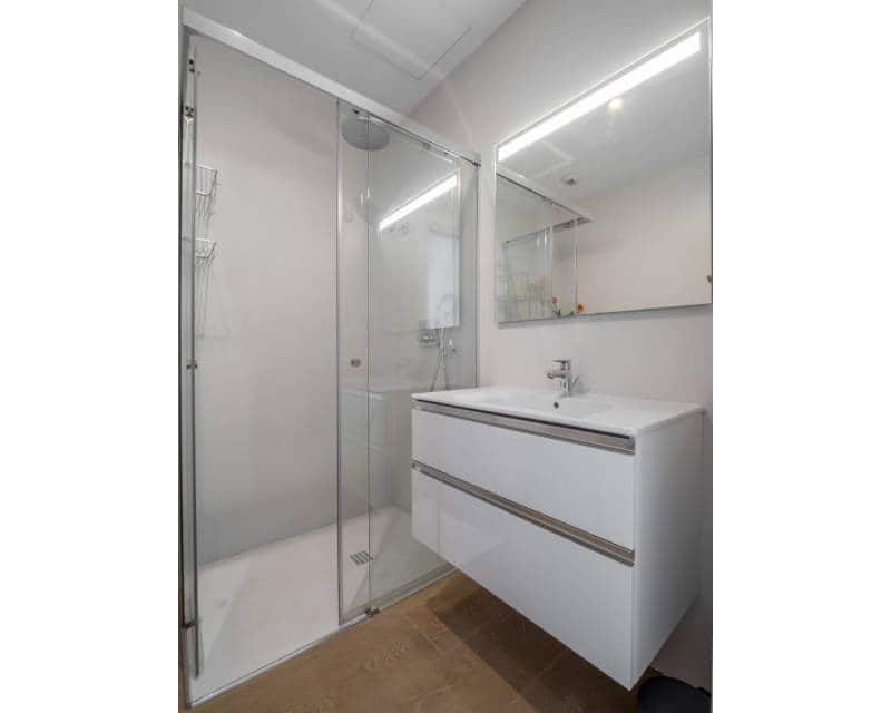 3 chambre Appartement à vendre à Arenal avec piscine garage - 650 000 € (Ref: 9369016)