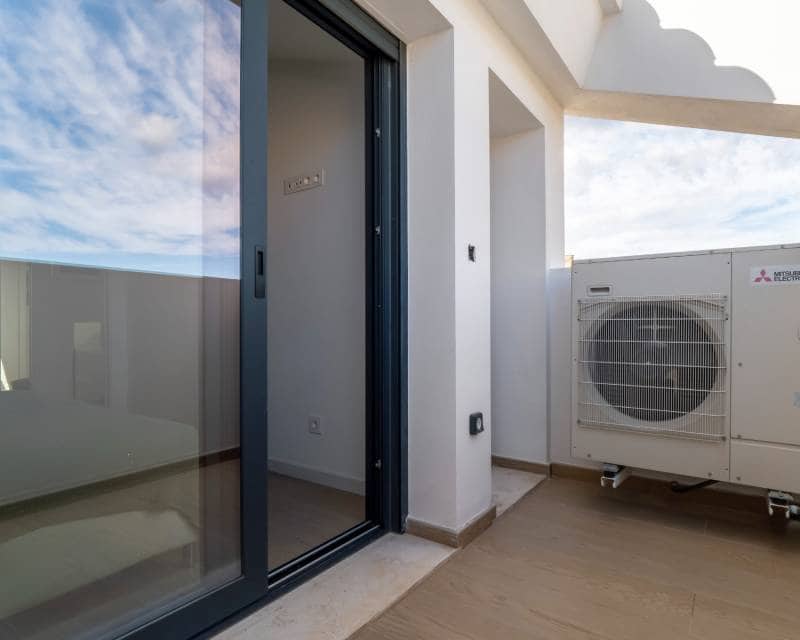 3 chambre Appartement à vendre à Arenal avec piscine garage - 650 000 € (Ref: 9369016)