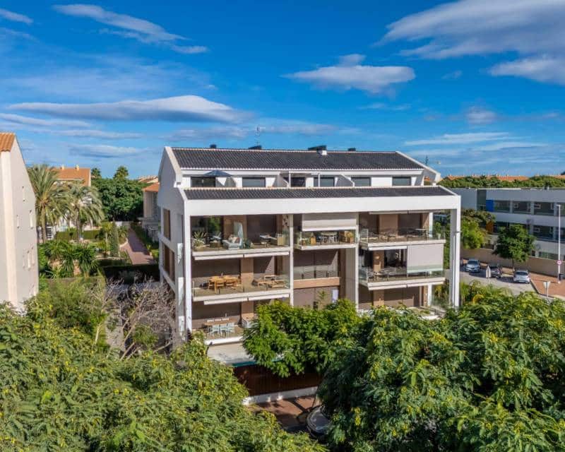 3 chambre Appartement à vendre à Arenal avec piscine garage - 650 000 € (Ref: 9369016)