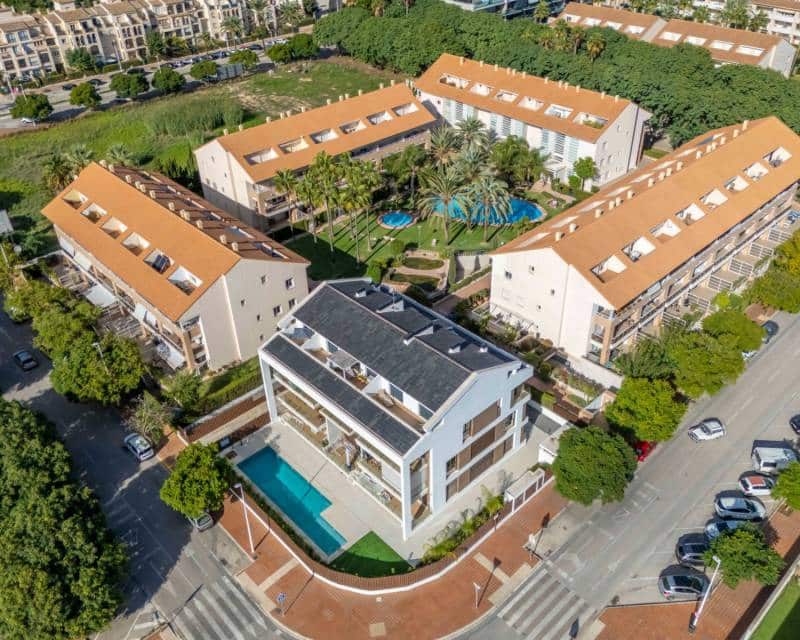 3 chambre Appartement à vendre à Arenal avec piscine garage - 650 000 € (Ref: 9369016)