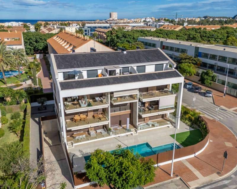 3 chambre Appartement à vendre à Arenal avec piscine garage - 650 000 € (Ref: 9369016)